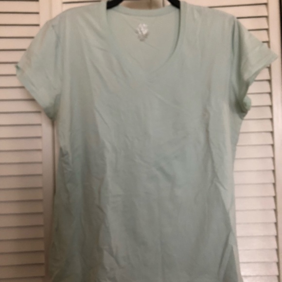 Ladies tees - Picture 1 of 8